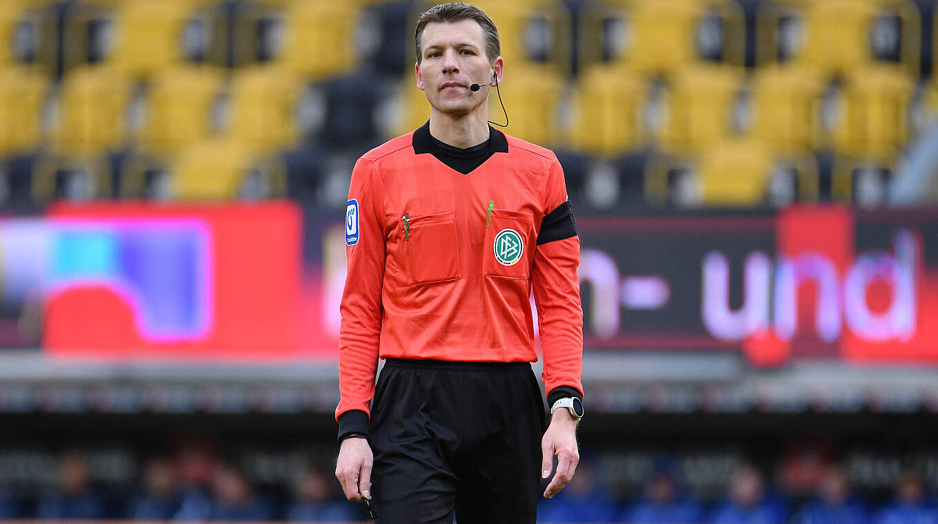 Cortus pfeift FC Bayern gegen Mainz DFB Deutscher FußballBund e.V.