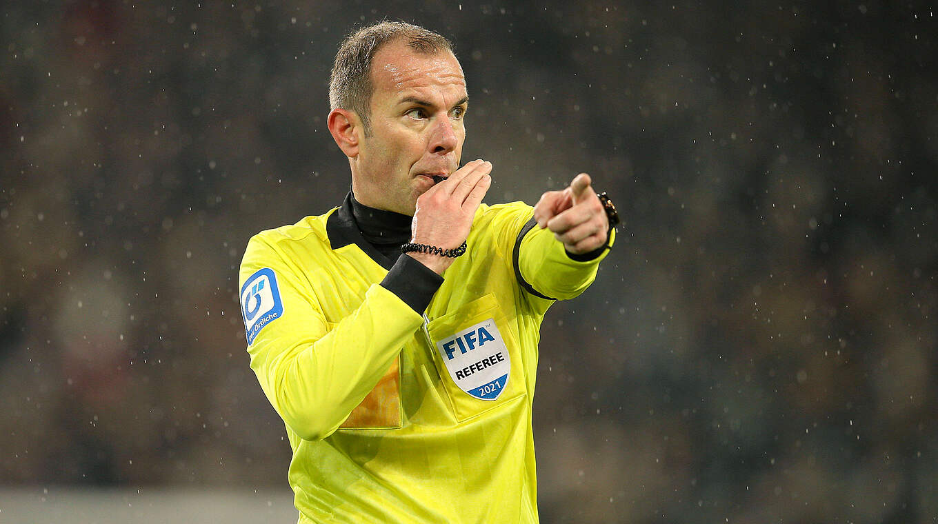 Fritz pfeift Hertha BSC gegen Dortmund DFB Deutscher FußballBund e.V.