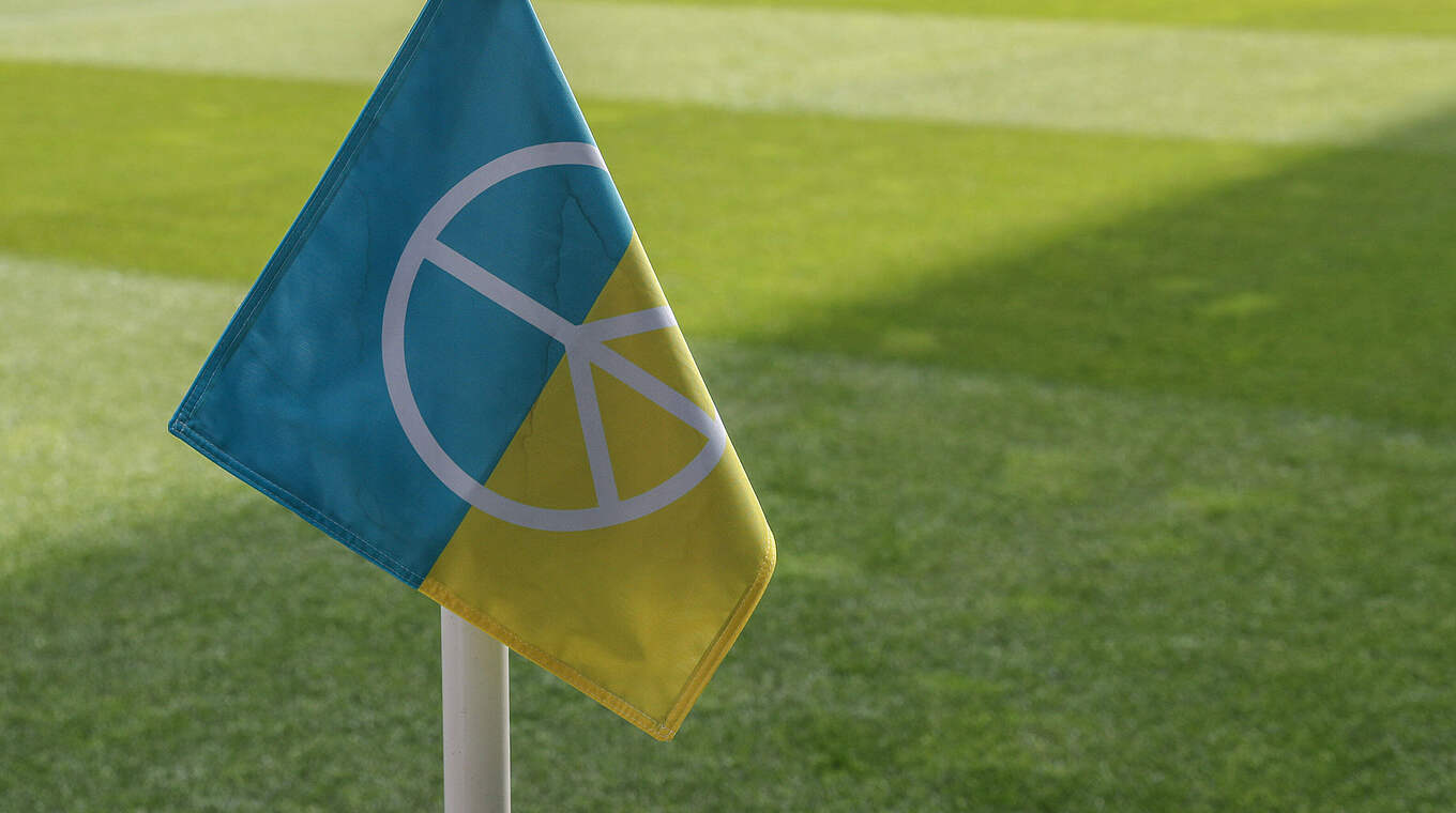 Ukraine: DFB und Landesverbände rufen zu bundesweitem Solidaritätsspieltag auf © imago