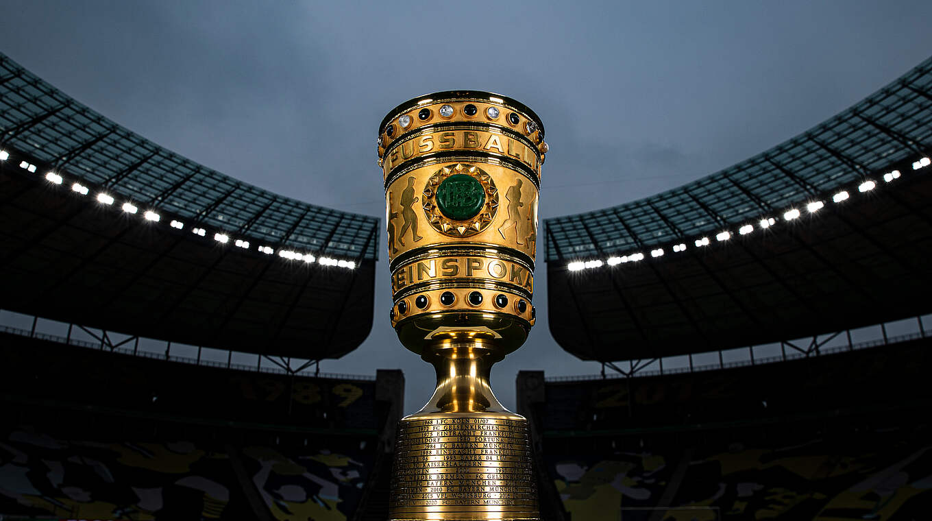 Das Objekt der Begierde aller 64 Mannschaften: der DFB-Pokal © Thomas Boecker/ DFB