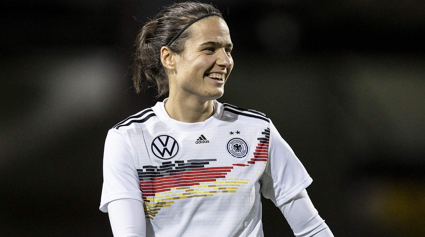 Ist zur Deutschen Fußball Botschafterin 2023 gewählt worden: Dzsenifer Marozsan © Foto: DFB/Maja Hitij/Getty Images