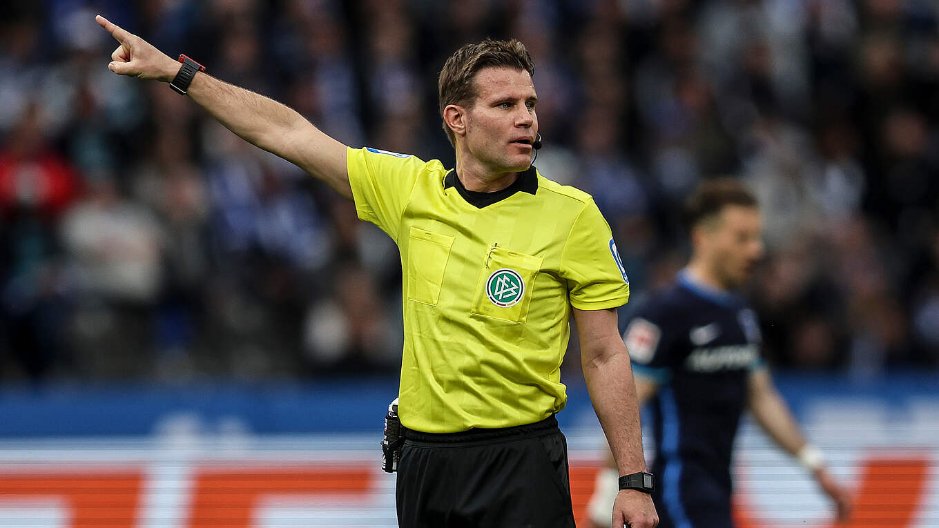 Brych pfeift Schalke gegen Hertha DFB
