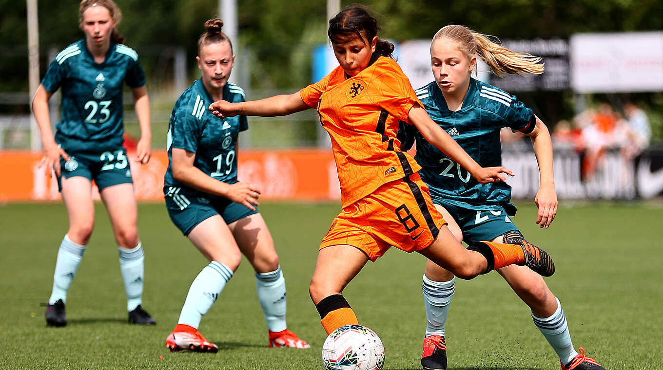 U 15 spielt torlos in den Niederlanden DFB Deutscher FußballBund e.V.
