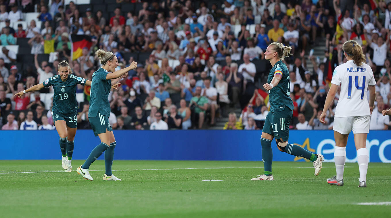 Dritter Sieg im dritten Gruppenspiel: Jubel bei den DFB-Frauen © DFB/Maja Hitij/Getty Images