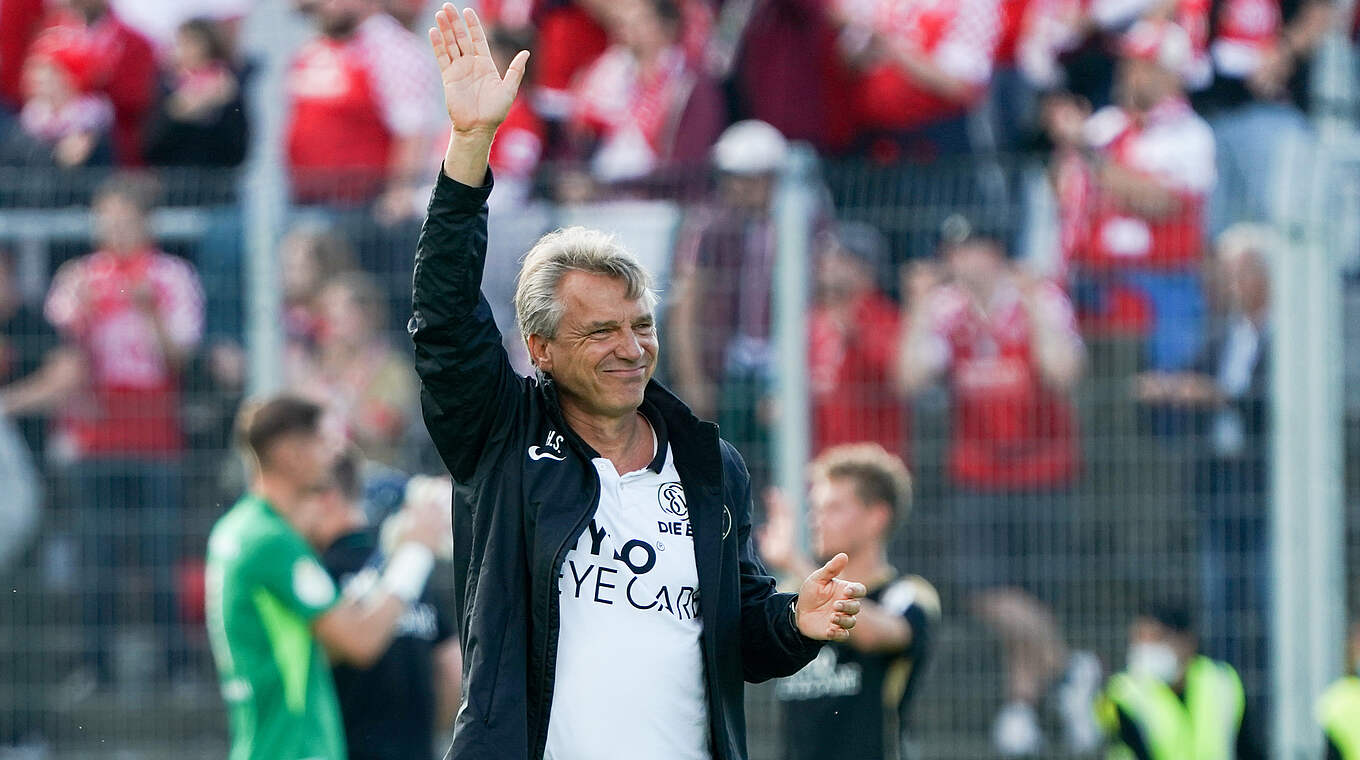Elversbergs Horst Steffen: "Ich bin gespannt, wie weit das Team schon ist" © Getty Images