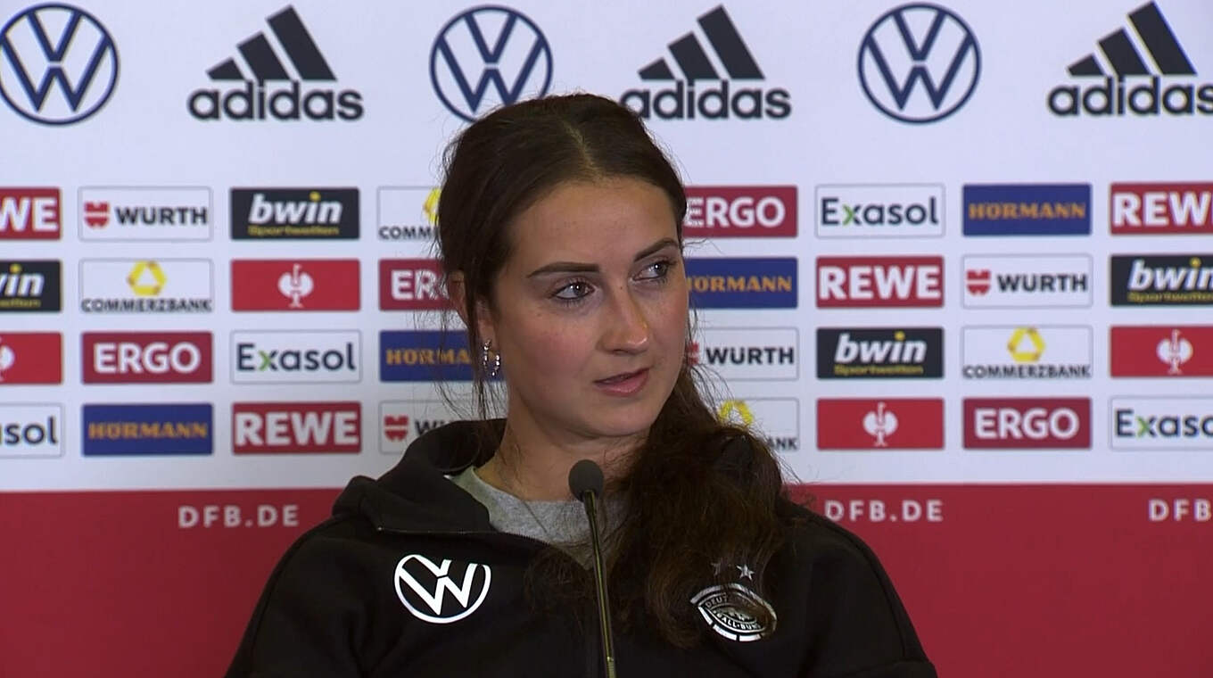 Sara Däbritz: "Wir haben eine tolle Energie in der Mannschaft" © DFB-TV