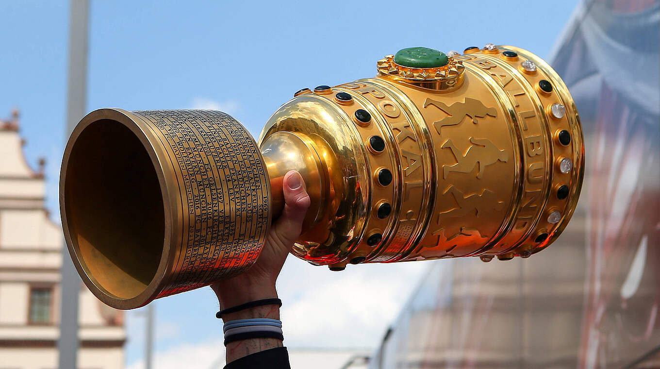 Eyes on the prize: 32 teams remain in the hunt for the DFB-Pokal. © Imago