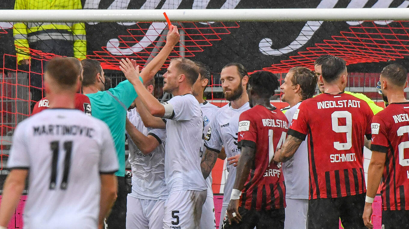 Sieht im Spiel beim FC Ingolstadt die Rote Karte: Marco Höger (M.) © Getty Images