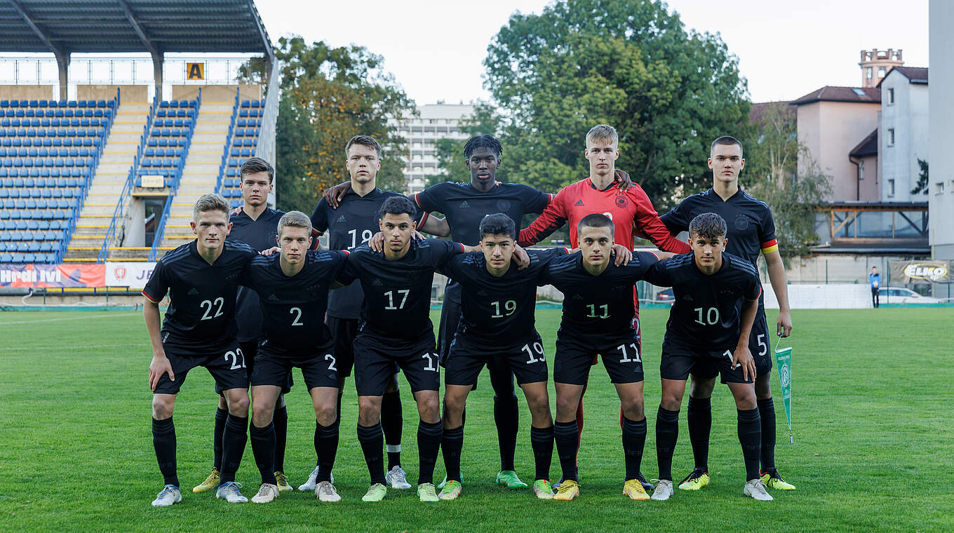 U 18 besiegt Gastgeber Tschechien DFB Deutscher FußballBund e.V.