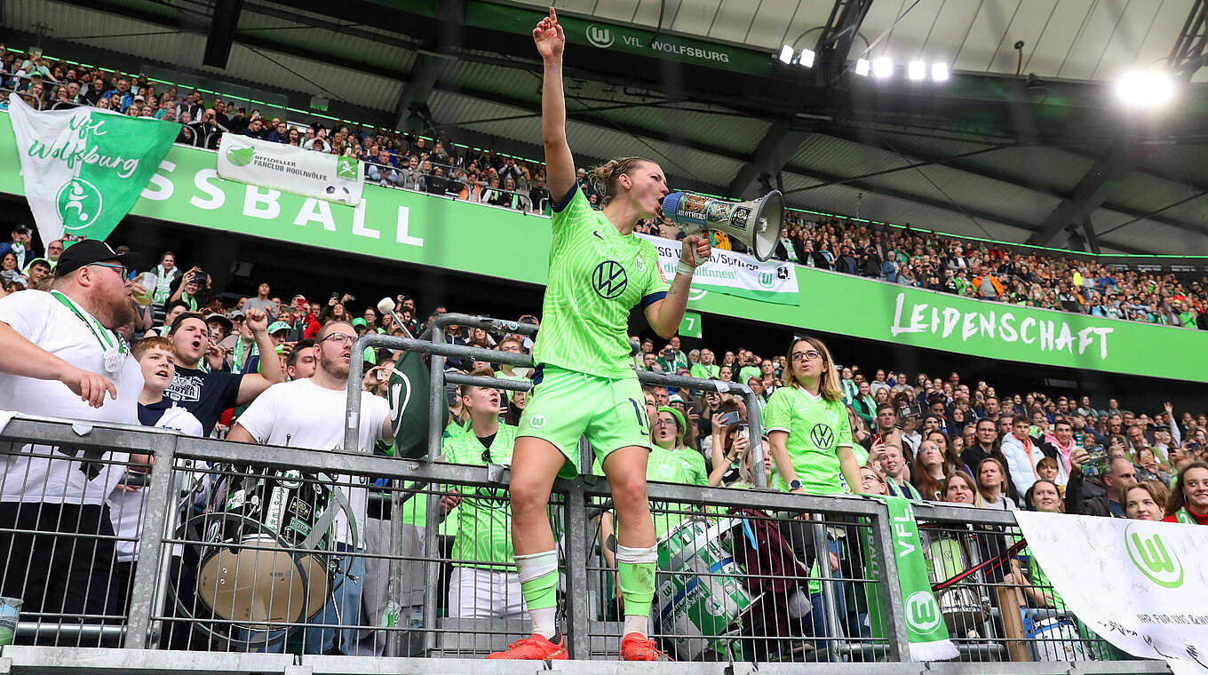 "Ich möchte möglichst alle Titel holen": Kann Popp mit Wolfsburg den Lauf fortsetzen? © IMAGO / regios24