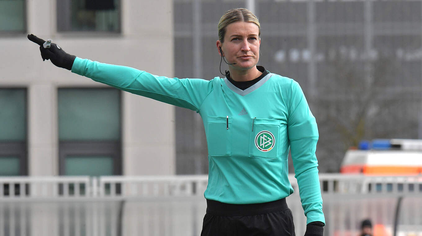 Heidenreich pfeift Potsdam gegen Köln DFB Deutscher FußballBund e.V.