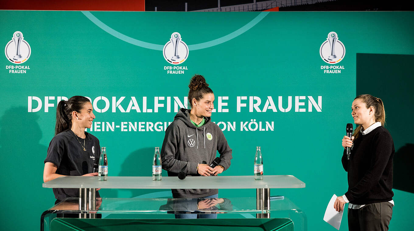 Freiburgs Hasret Kayikci (l.): "Wir haben es verdient, ins Endspiel zu kommen" © Imago Images