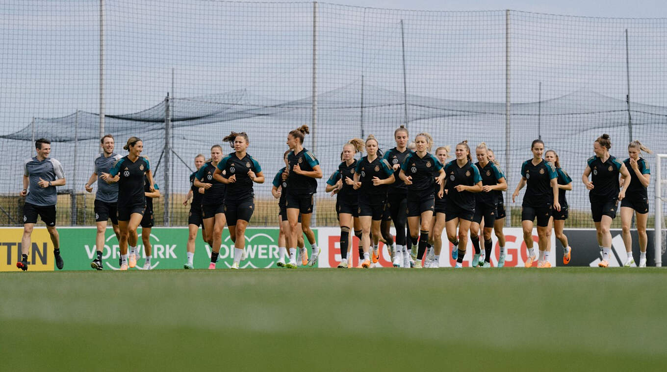 Trainingseinheit unserer Frauen-Nationalmannschaft: Jetzt Plätze reservieren © DFB / van Bilsen