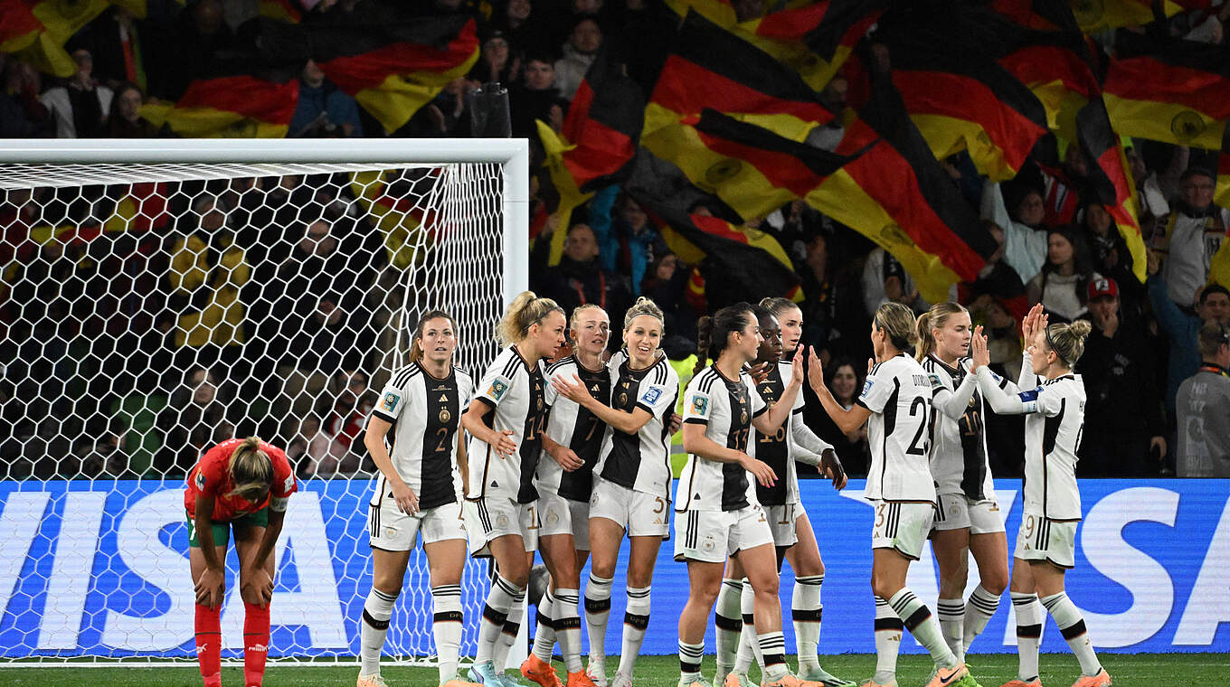 DFB-Frauen feiern Traumstart in die WM DFB