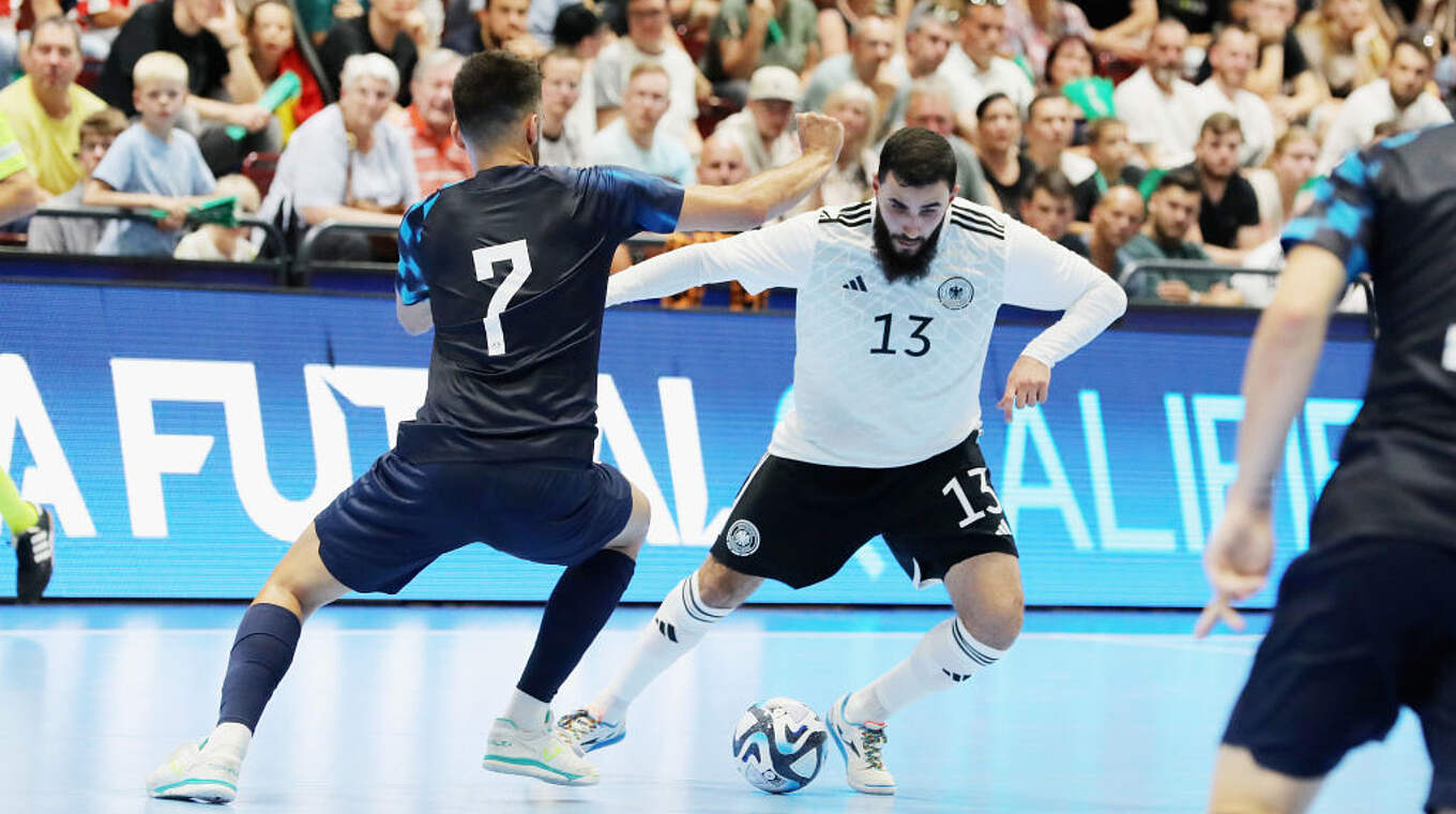 Chancenlos gegen Kroatien: Muhammat Sözer und die Futsal-Nationalmannschaft © Imago Images