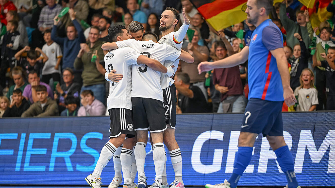 DFB-Futsaler siegen erstmals in Eliterunde DFB