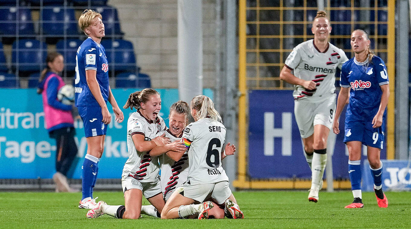 Germany Senb Bayer-Kapitänin Elisa Senß: