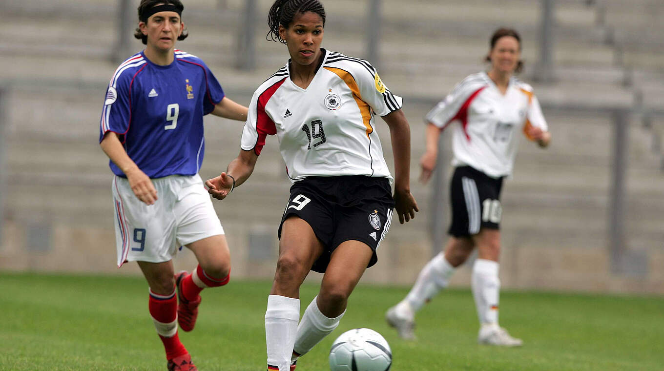 EM 2005 in England: Navina Omilade holt mit Deutschland den Titel © Imago