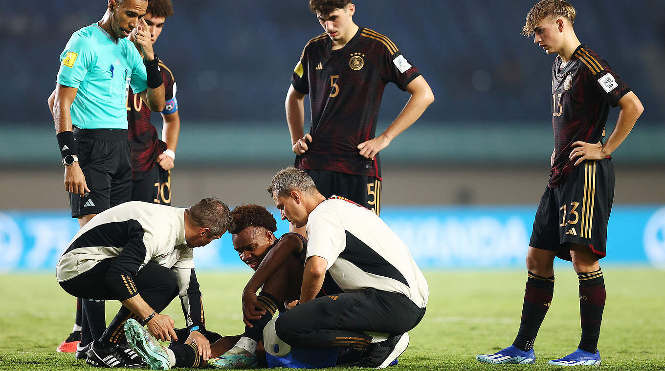 Gegen Neuseeland am Sprunggelenk verletzt: Assan Ouédraogo vom FC Schalke 04 © FIFA/Getty Images