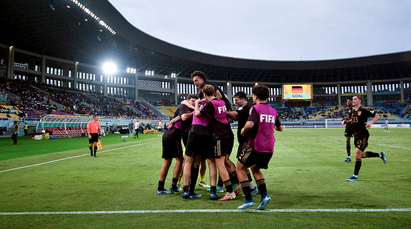 Vom kleinen Amateurverein ins WM-Finale: die Spieler der U 17-Nationalmannschaft © IMAGO