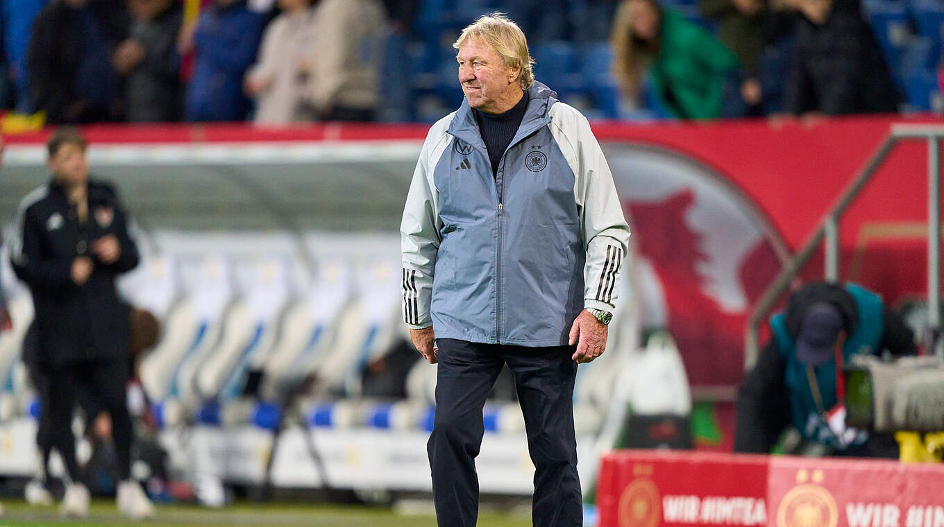 Trainer Horst Hrubesch: "Wir haben zwei Spiele, wir wollen beide gewinnen" © Imago Images