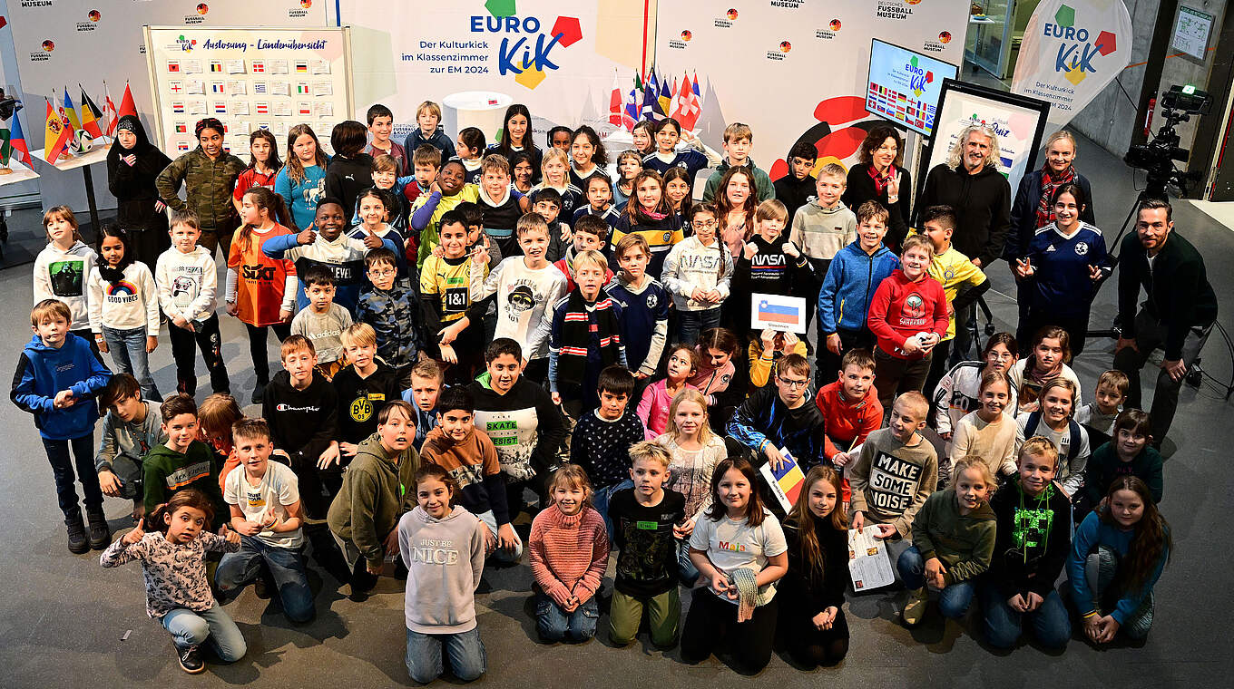 Auftakt zur großen EURO-Schulkampagne: Einhundert Schüler*innen kamen ins Museum © LitCam/Witters