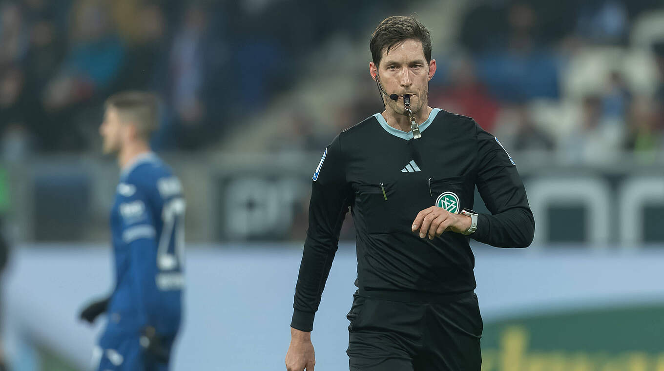 Steht vor seinem 37. Einsatz in der Bundesliga: DFB-Referee Dr. Matthias Jöllenbeck © imago