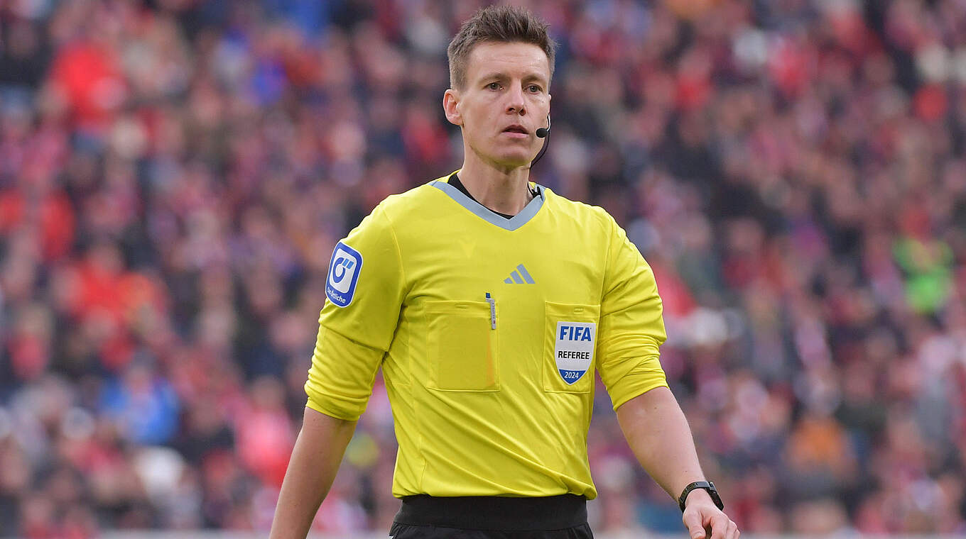 Siebert pfeift Köln gegen Bremen DFB Deutscher FußballBund e.V.