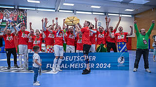 Die dritte Meisterschaft ist perfekt: der TSV Weilimdorf jubelt © Getty Images