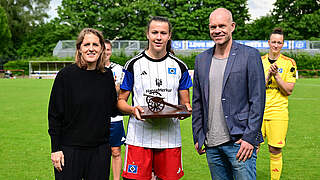 Mit 20 Treffern beste Torschützin der 2. Liga: Larissa Mühlhaus (M.) vom HSV © Felix Schlikis / Lobeca.de