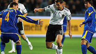 Nicht zu stoppen: Miroslav Klose (M.) markierte die Führung für Deutschland © Bongarts/GettyImages