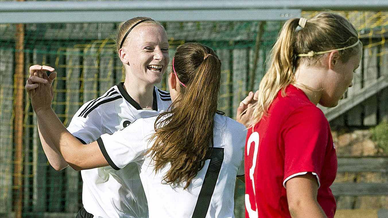 U 16-Juniorinnen feiern gegen Dänemark den zweiten Sieg :: DFB - Deutscher Fußball-Bund e.V.