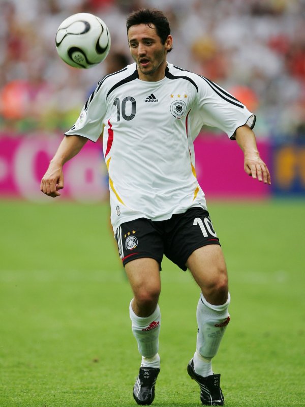 Nationalspieler Neuville erzielte Tor des Jahres 2006 DFB
