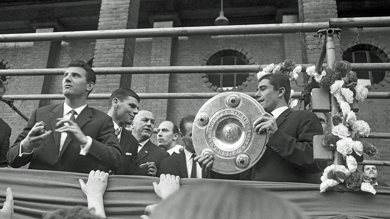 Wochenschau: Vor 50 Jahren - Köln wird erster Bundesliga-Meister :: DFB - Deutscher Fußball-Bund ...