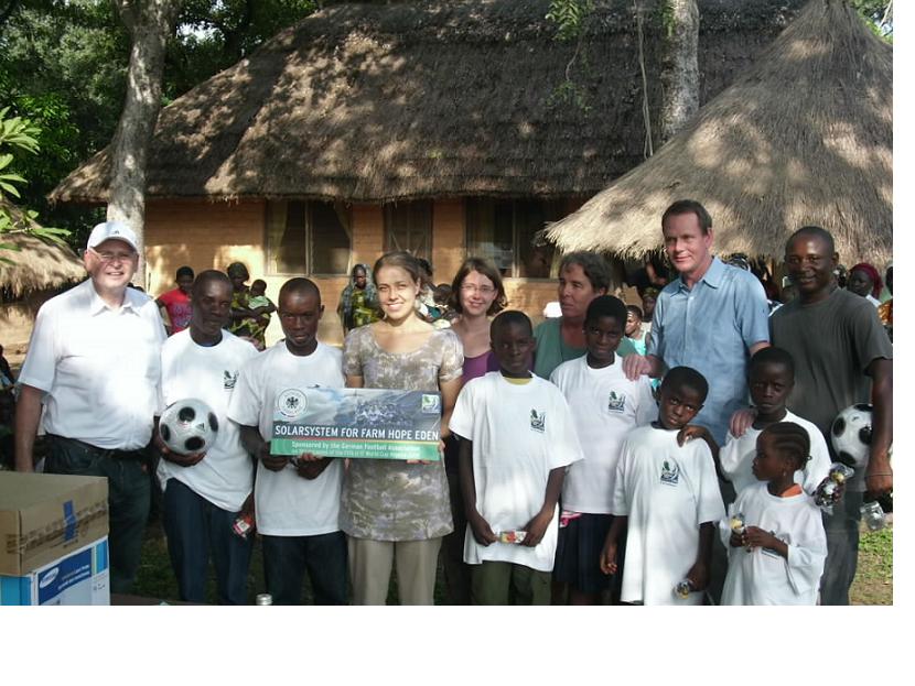 DFB unterstützt Sozialprojekt in Nigeria DFB Deutscher Fußball