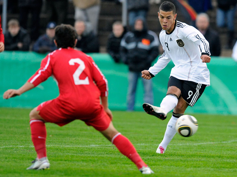 U 18Junioren Sieg im ersten Spiel gegen die Türkei DFB Deutscher